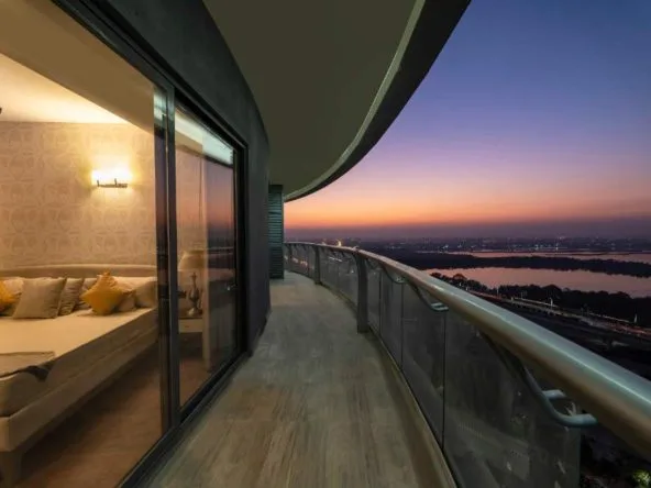 supertech-supernova-balcony-2