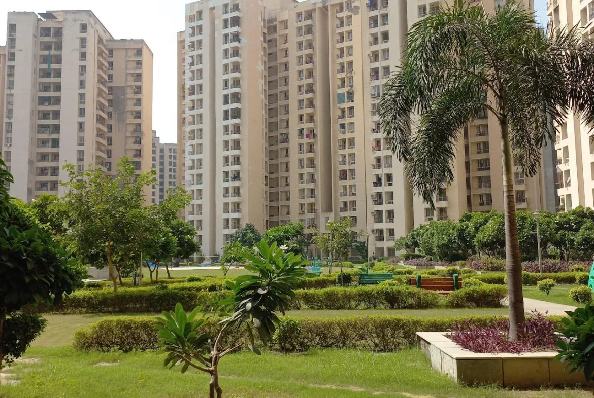 jaypee-greens-kosmos-towers