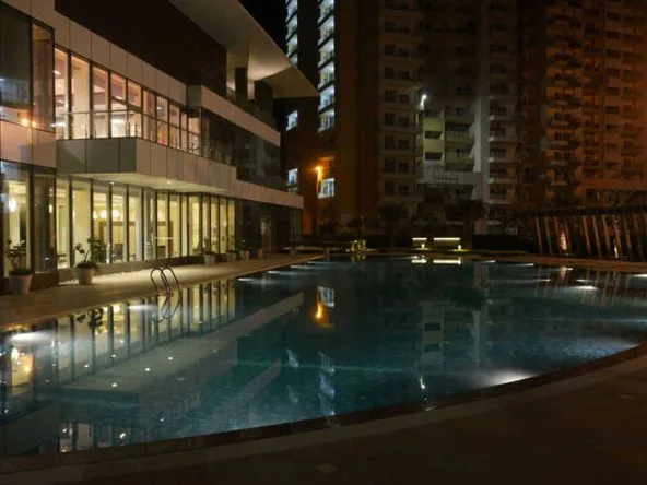 gulshan-ikebana-swimming-pool