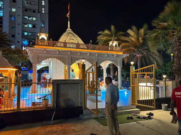 ajnara-daffodil-temple