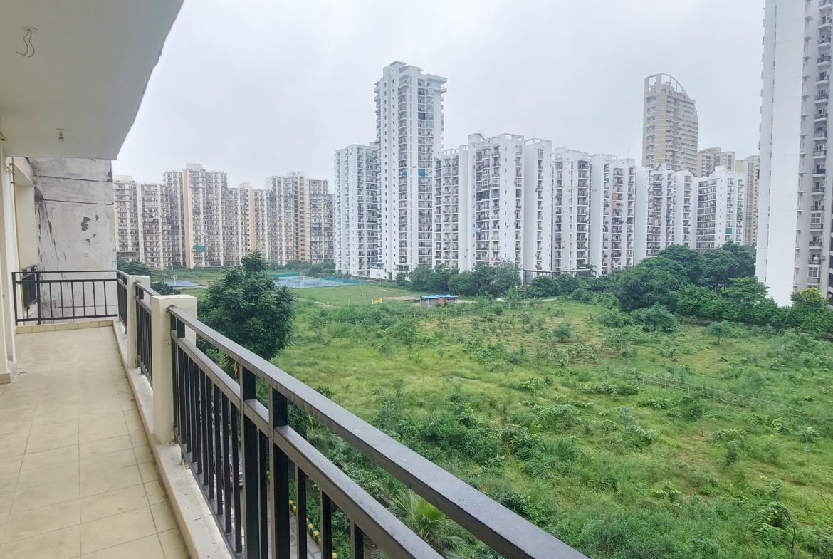 Gardenia-Gateway-balcony