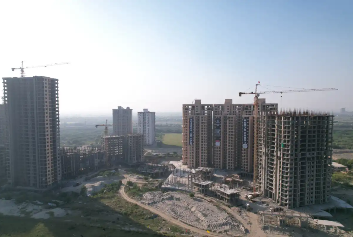 solitairian-city-sector-25-greater-noida