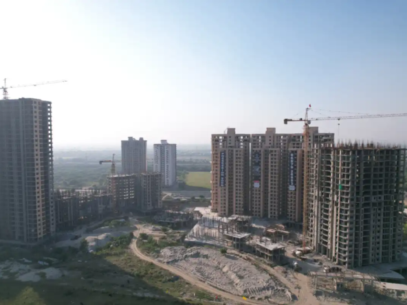 solitairian-city-sector-25-greater-noida