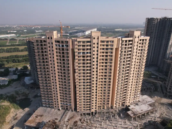 solitairian-city-yamuna-expressway