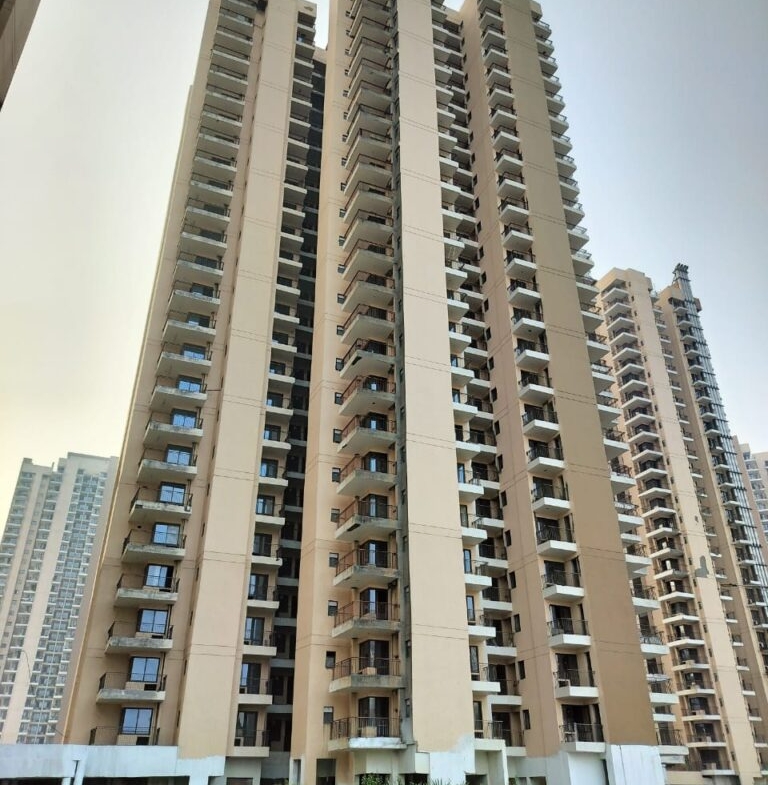 RG-luxury-homes-apartment
