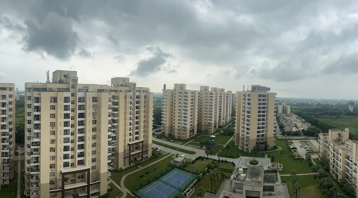 omaxe-palm-greens-eu-greater-noida